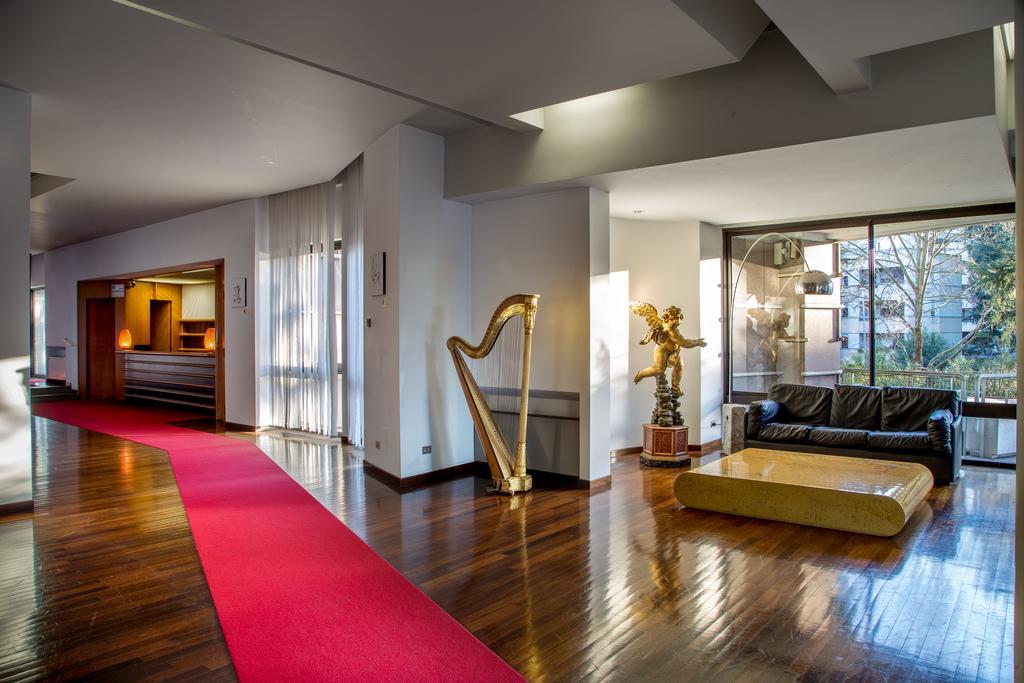 Residence Parco Salario Rome Bagian luar foto