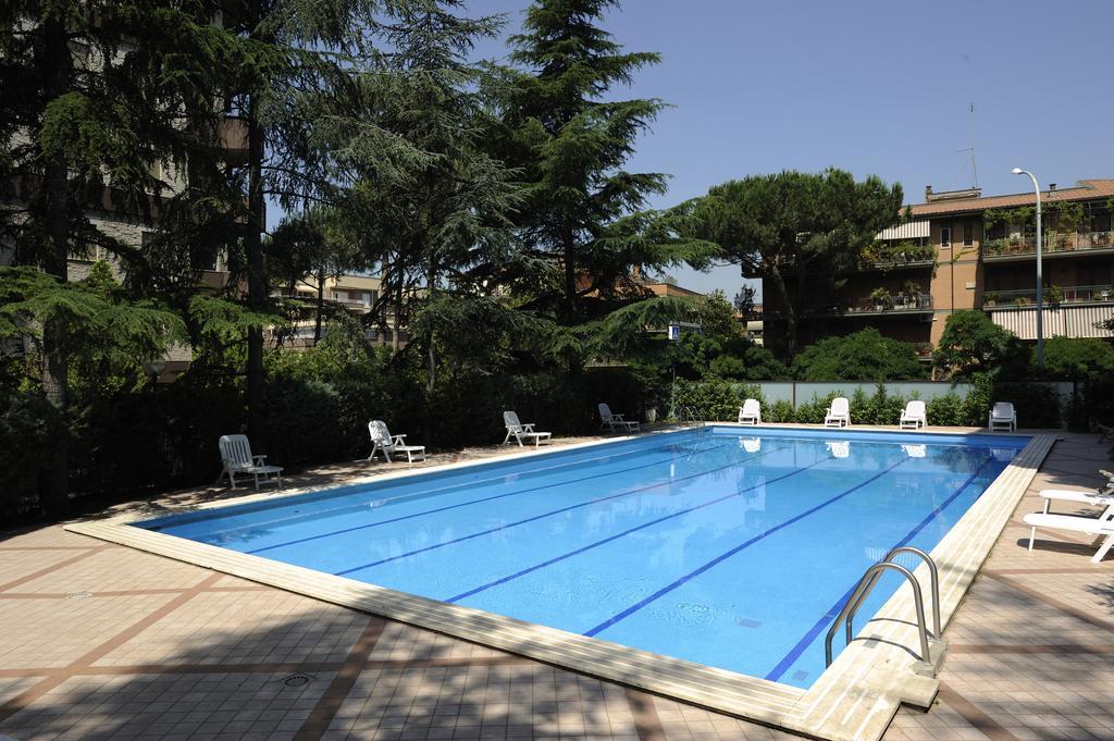 Residence Parco Salario Rome Bagian luar foto