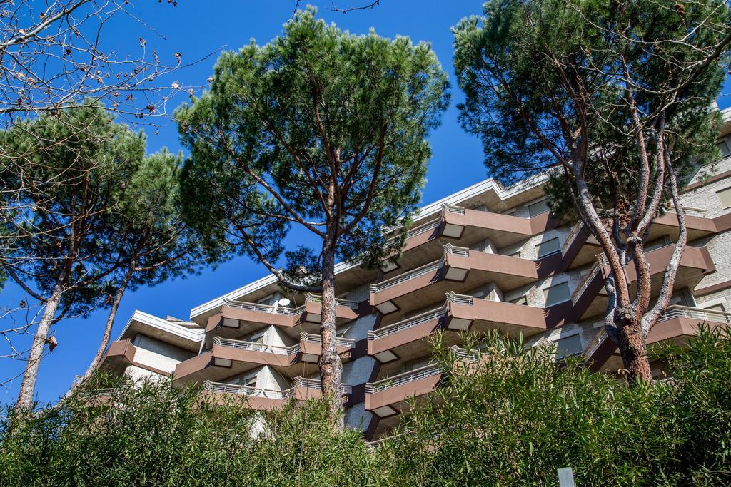 Residence Parco Salario Rome Bagian luar foto