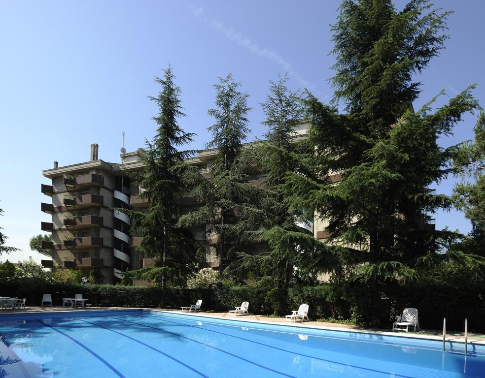 Residence Parco Salario Rome Bagian luar foto
